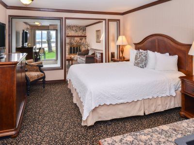 Western Edgewater Sandpoint