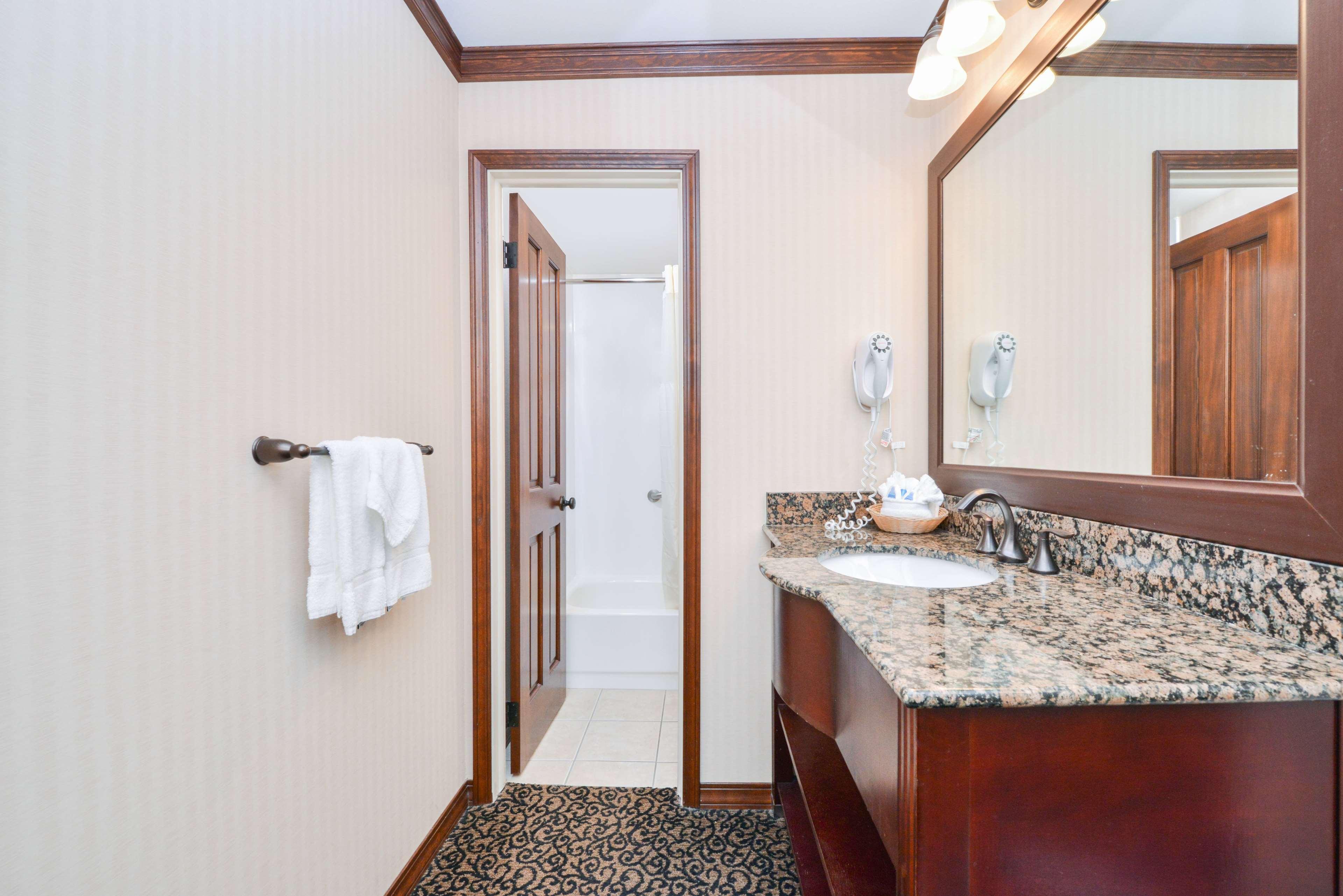 Western Edgewater 3* Sandpoint